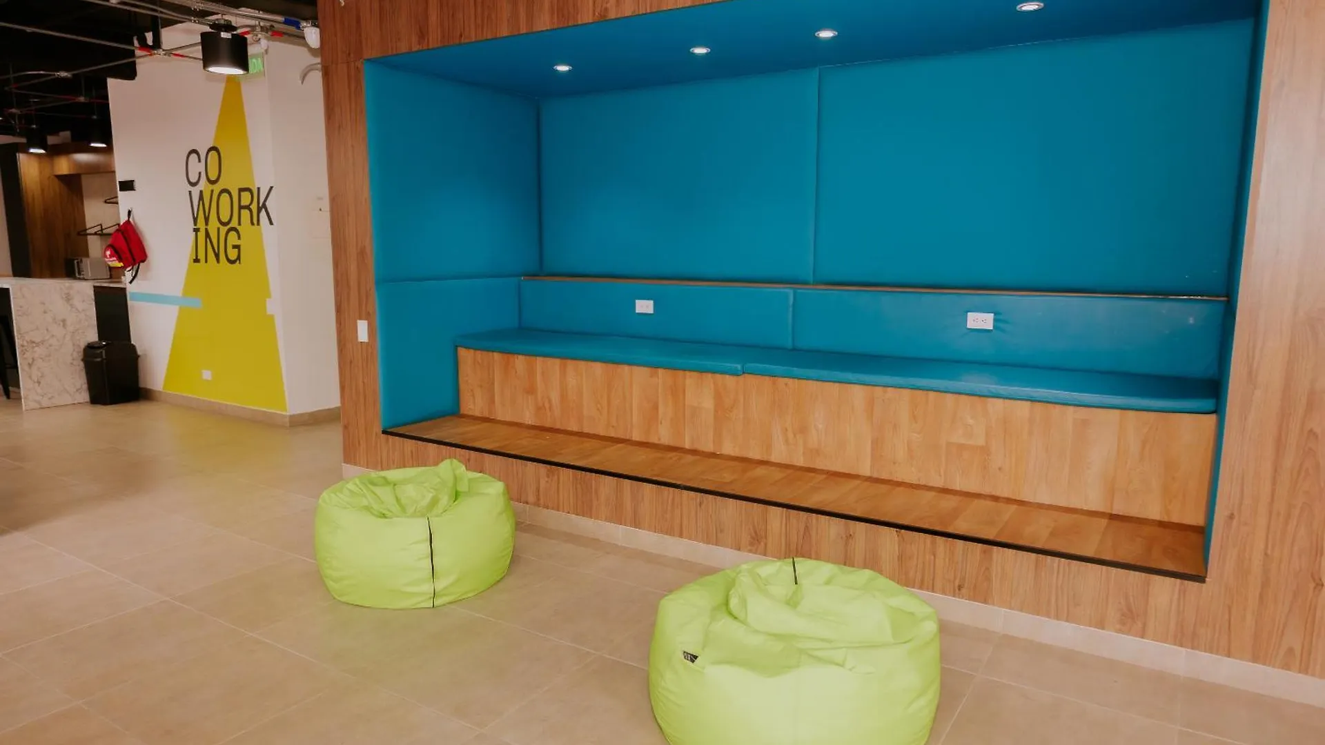 Moderno Estudio Con Gimnasio, Terraza Y Coworking En Bogota