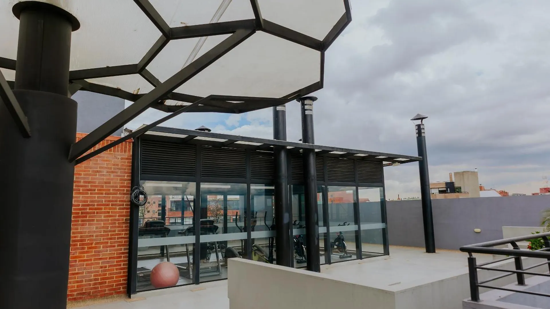 Moderno Estudio Con Gimnasio, Terraza Y Coworking En Bogota 0*,