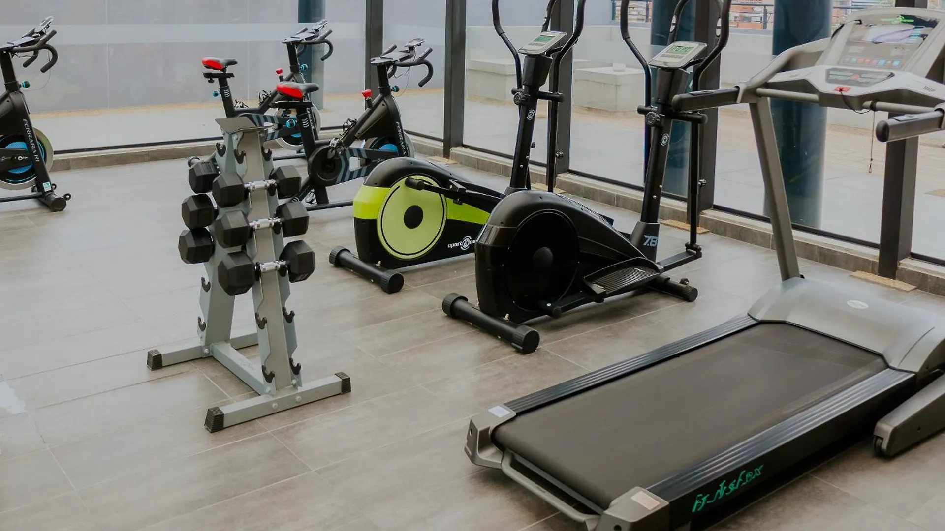 Moderno Estudio Con Gimnasio, Terraza Y Coworking En Bogota Colombia